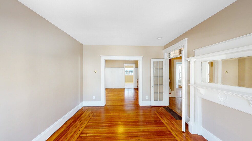 Building Photo - 70 Hudson St