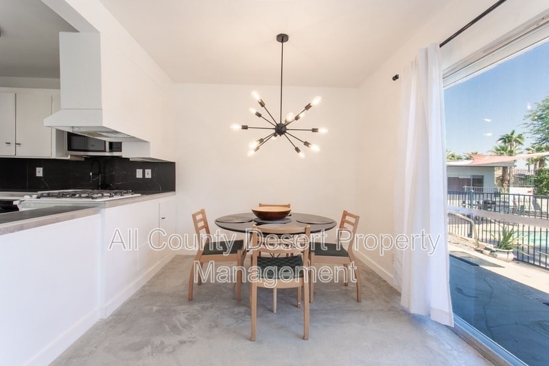 Building Photo - 46075 Ocotillo Dr