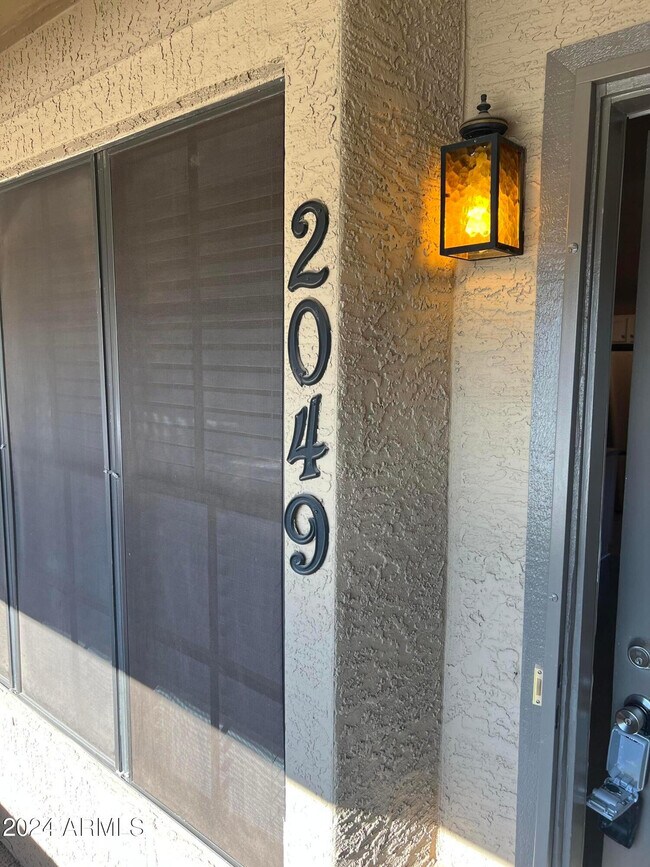 Building Photo - 5704 E Aire Libre Ave