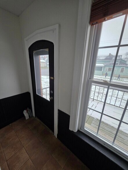 Building Photo - 115 Prospect St