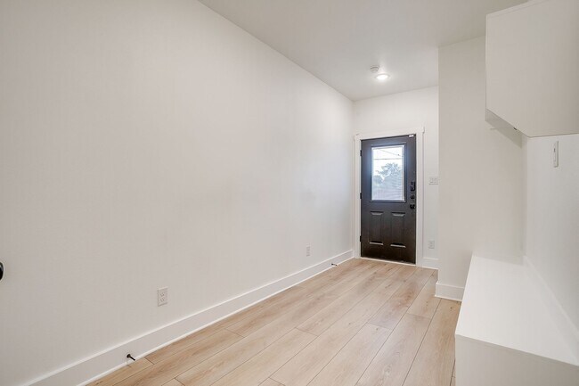 Building Photo - 2843 Forest Park Blvd