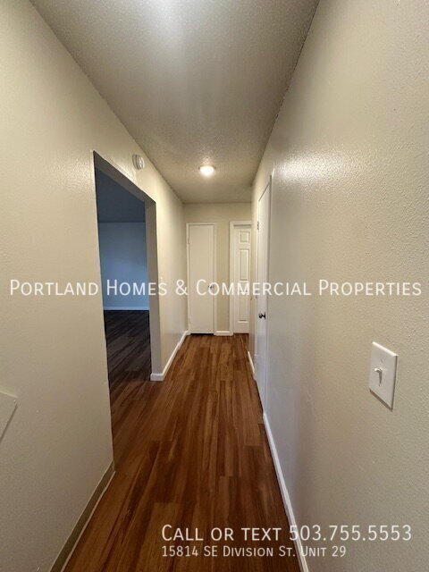 Building Photo - 2-Bedroom Apartment, Downstairs, Near Tran...