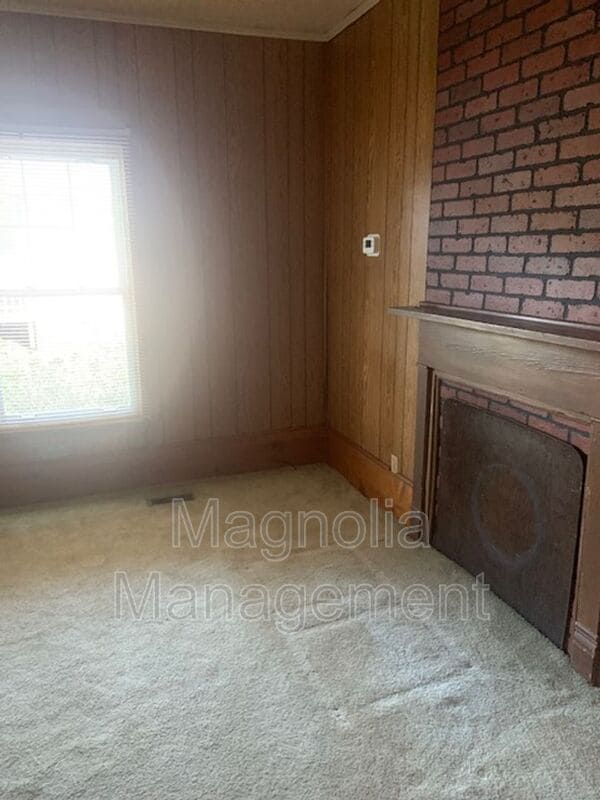 Building Photo - 423 Corbitt Rd