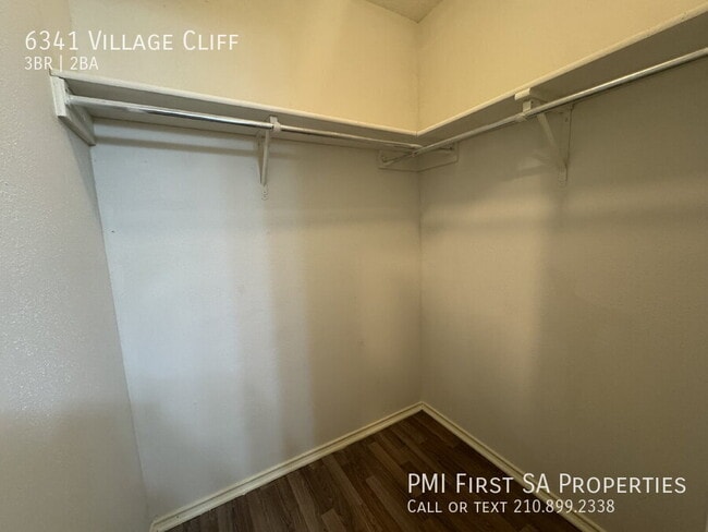 Building Photo - 6341 Village Cliff
