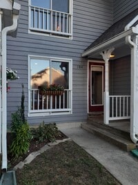 Building Photo - 104 O St