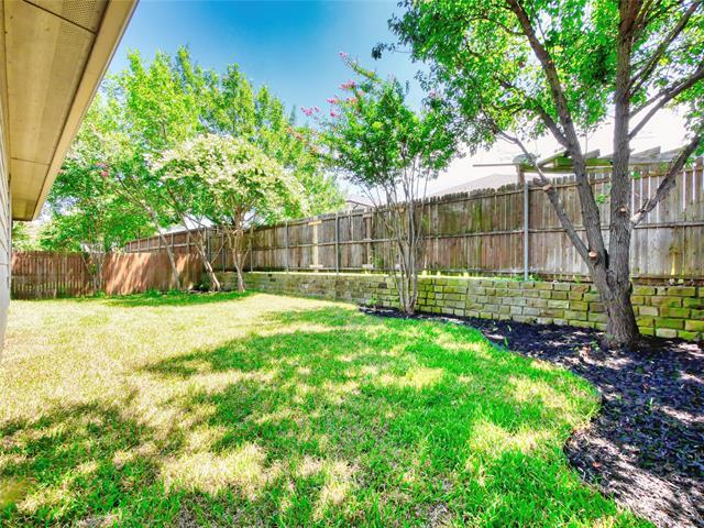Building Photo - 6925 Red Bluff Dr