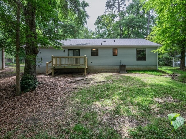 Building Photo - 8760 Minnow Creek Dr