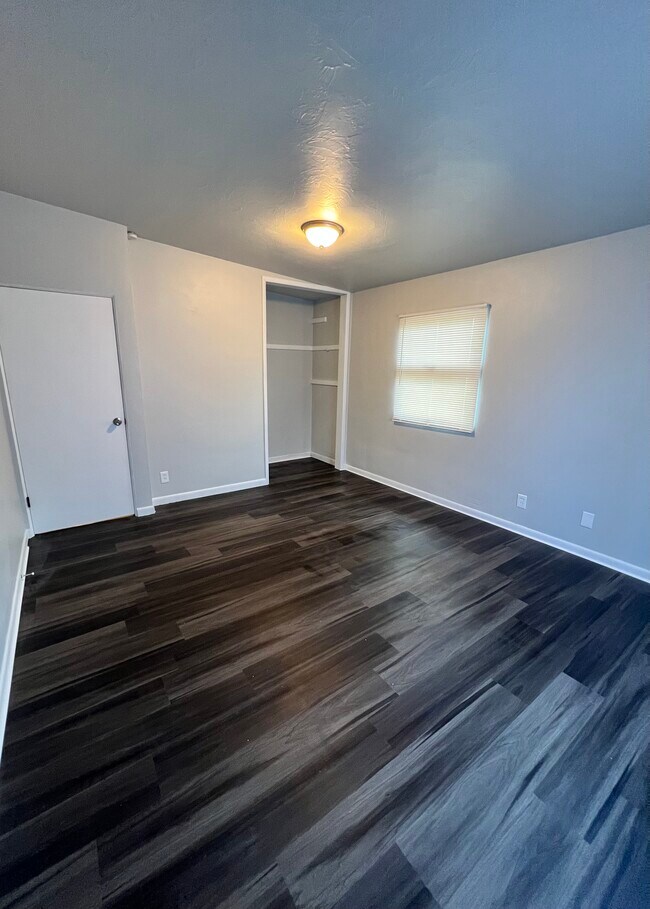 Master Bedroom - 2605 Cedar St