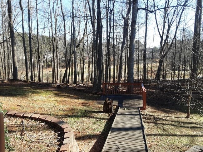 Building Photo - 3885 Waterford Dr