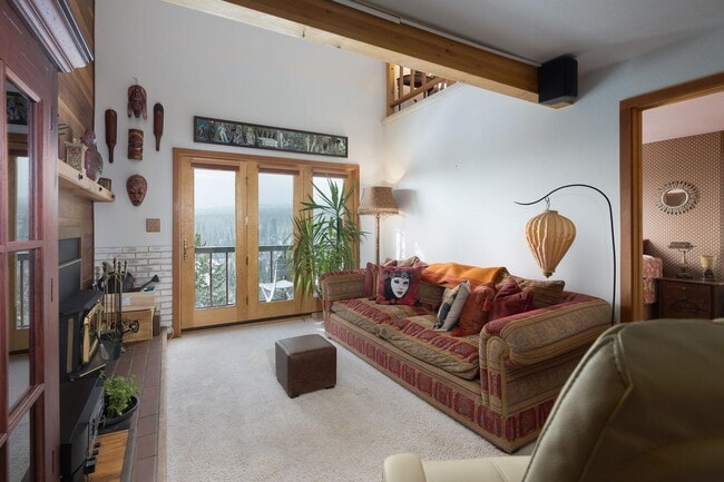 Building Photo - Available now!  Year lease!   POOL, Two Be...