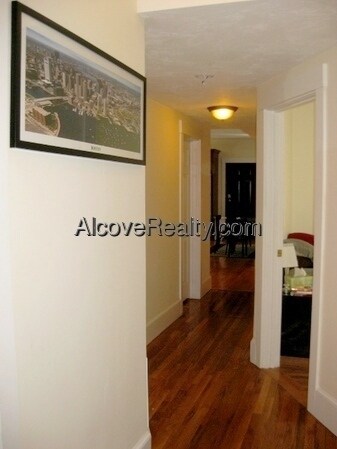 Building Photo - 364 Highland Ave