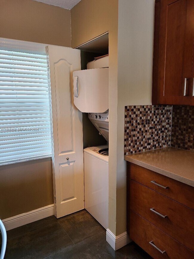 Building Photo - 14273 SW 121st Pl