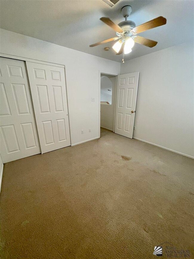 Building Photo - 10736 Calle Raquel