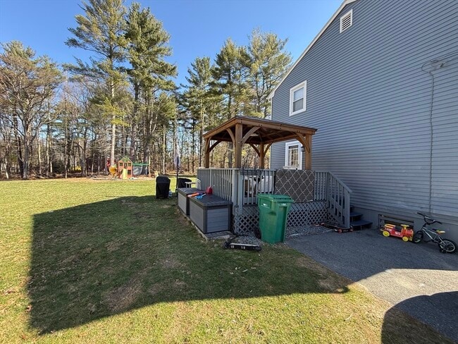 Building Photo - 1338 East St