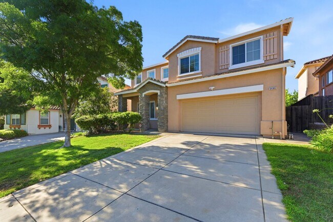 Building Photo - 5486 Benttree Way