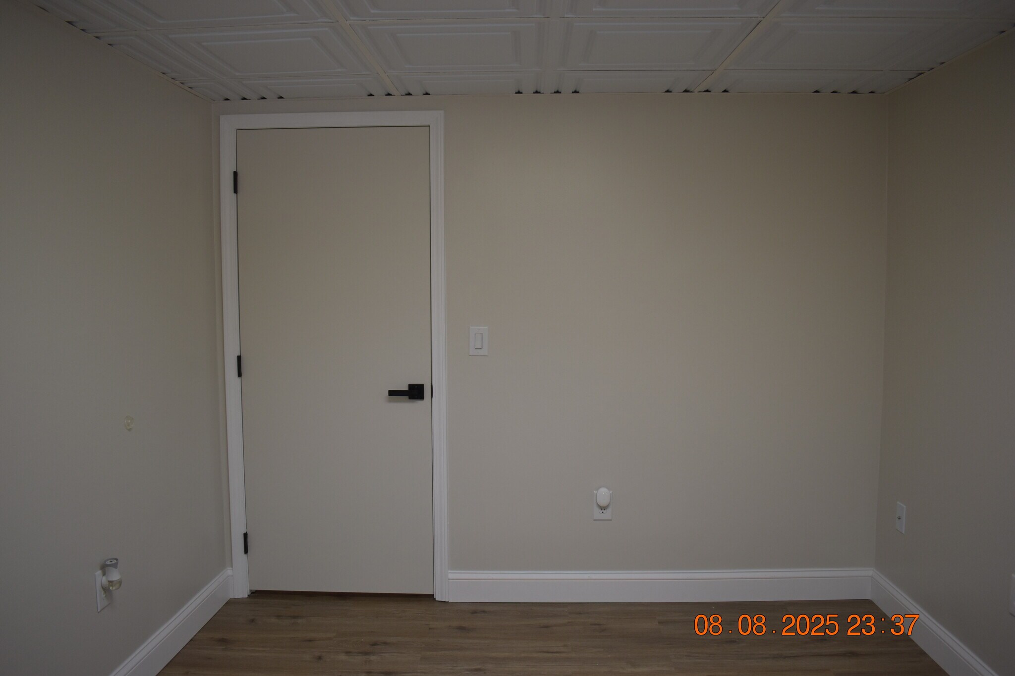 Building Photo - 13 Carman St