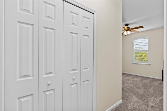 Building Photo - Executive Home For Rent!!!!