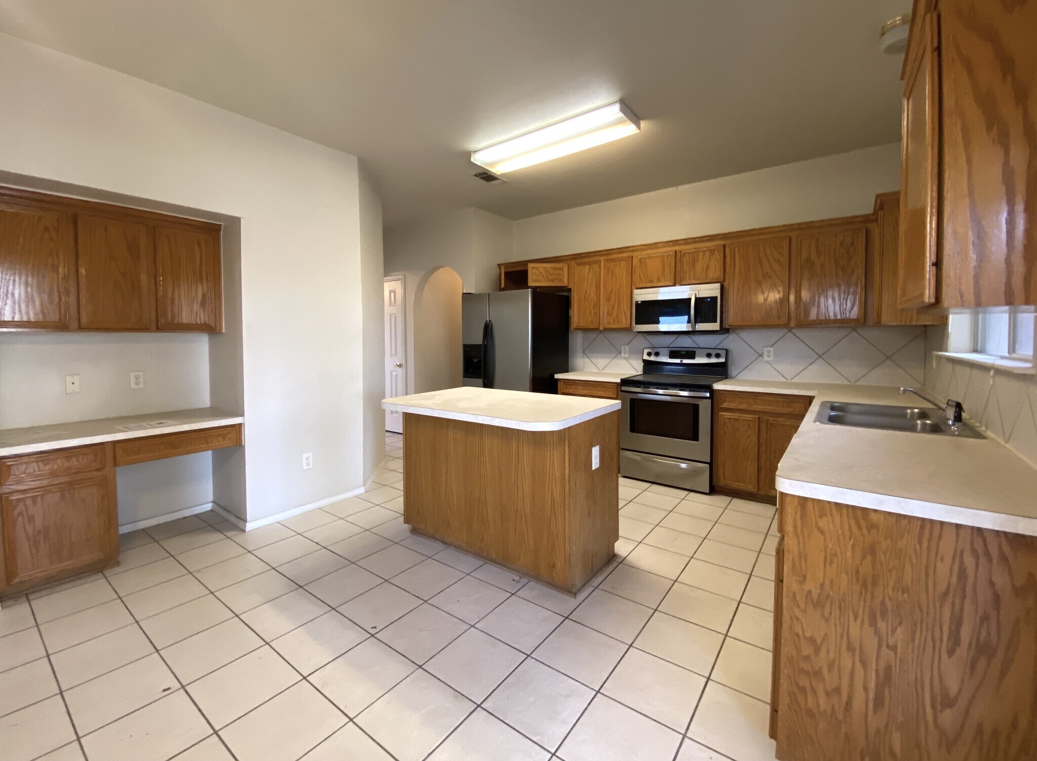 Building Photo - 2313 Modoc Dr