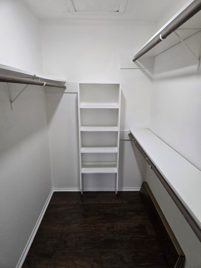 Building Photo - 7313 Gulf Fwy