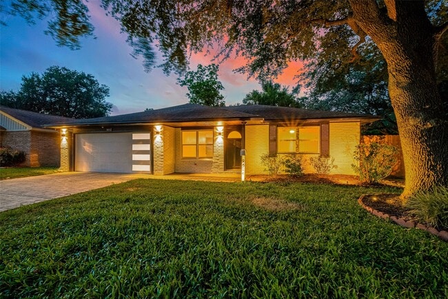 Building Photo - 9614 Hammerly Blvd