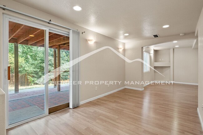 Building Photo - Spacious 4-Bed, 3.5-Bath Home with Walkout Basement, Oversized Deck enclosed yard, AC and 2-Car G...