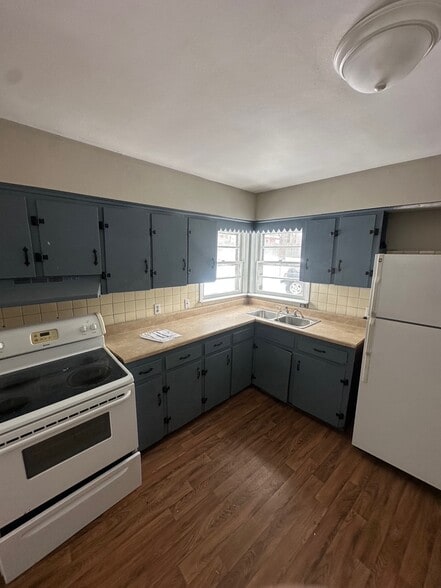 Building Photo - 1066 Alton Station Rd