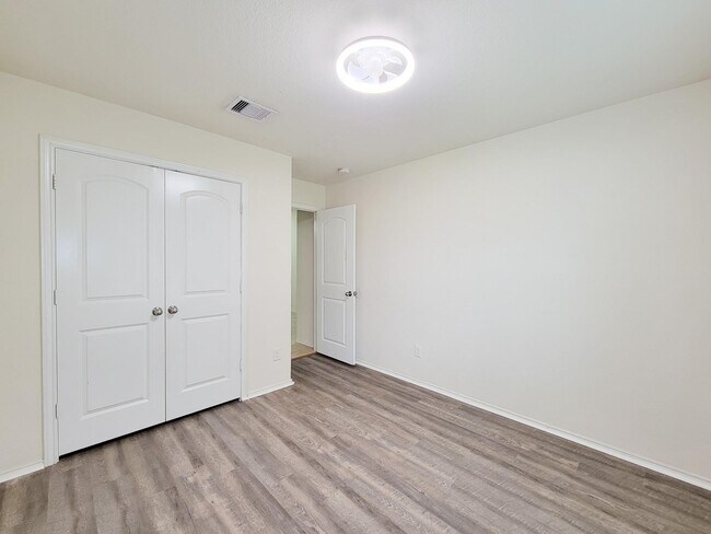 Building Photo - 4543 Stolz Trail