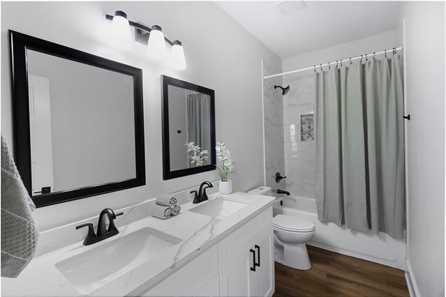 Building Photo - 1437 Norwood Dr