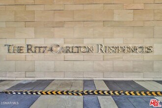 Building Photo - 900 W Olympic Blvd