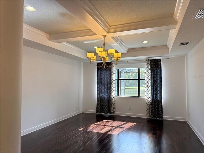 Building Photo - 10701 Laurel Vista Way