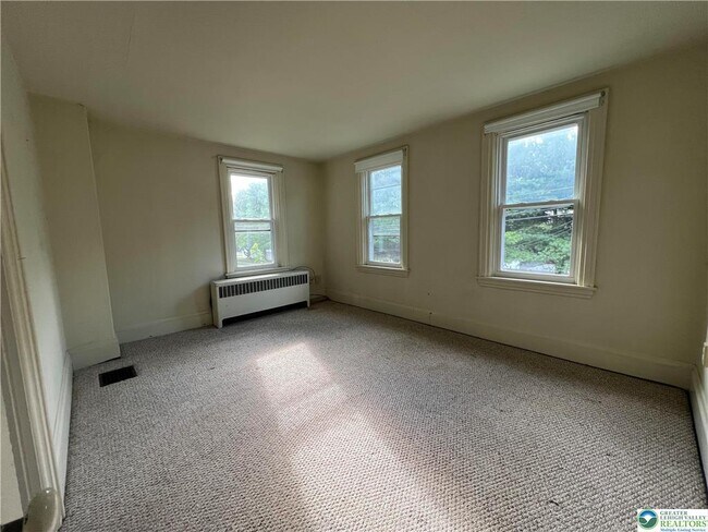 Building Photo - 1450 Church Ln