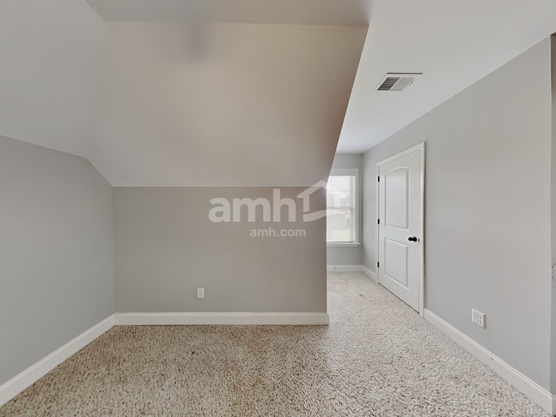 Building Photo - 3445 Tate's Way