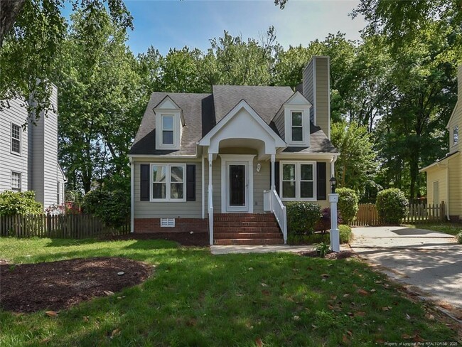 Primary Photo - 4916 Royal Adelaide Way