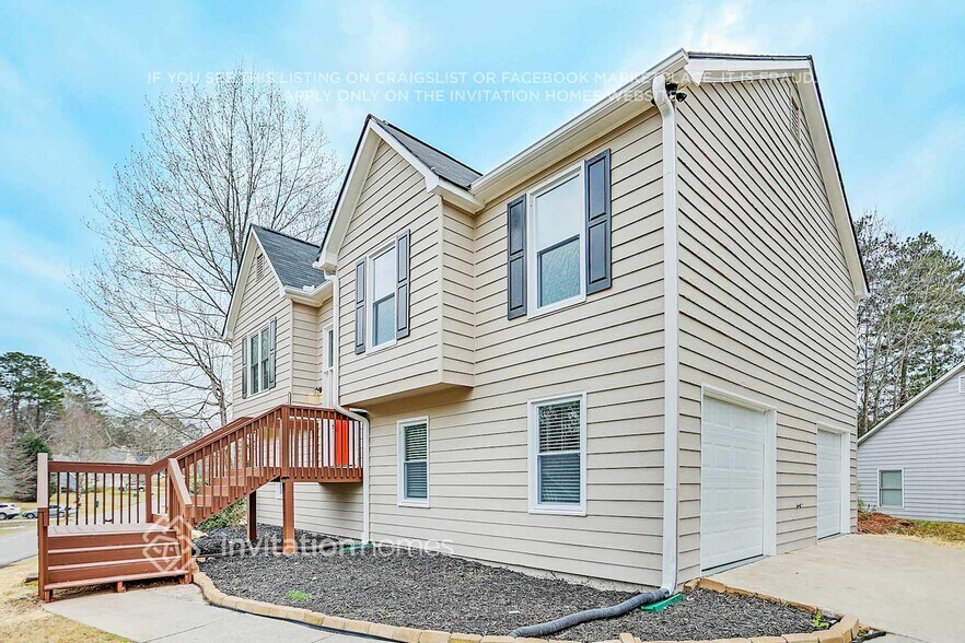 Building Photo - 126 Aztec Way SE