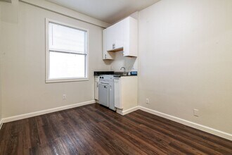 Building Photo - 839 Leavenworth