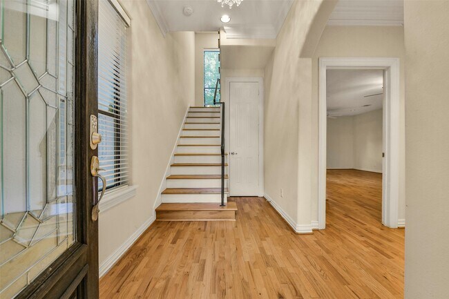 Building Photo - 3030 Orchard Ct
