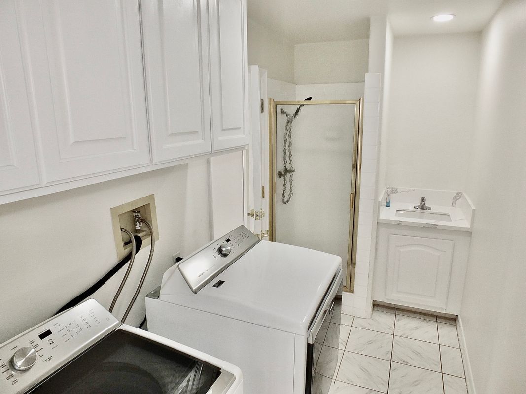 Building Photo - 6225 Napoli Ct