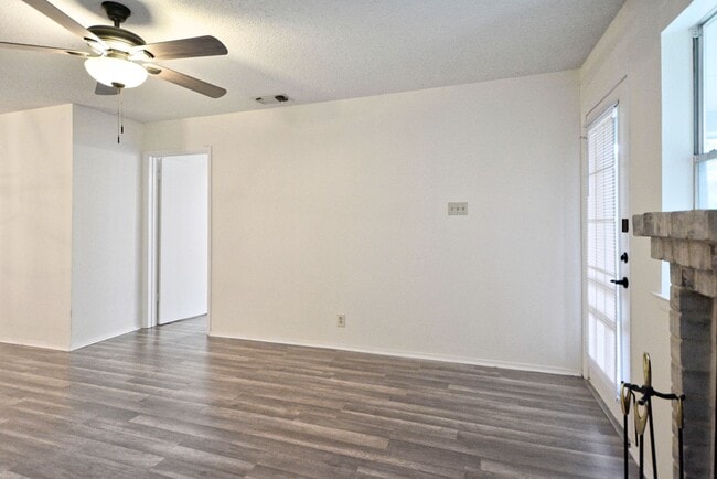 Building Photo - 663 Floral Ave