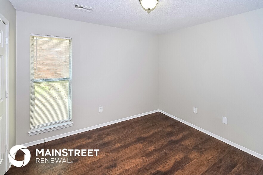 Building Photo - 10256 Palmer Dr