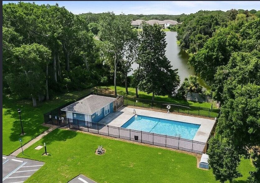 Building Photo - 791 Assisi Ln