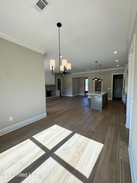 Building Photo - 115 Southern Oak Wy