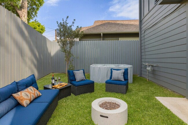 Building Photo - 5504 Texas St