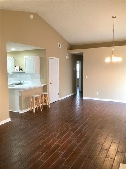 Building Photo - 2040 Keenland Ct