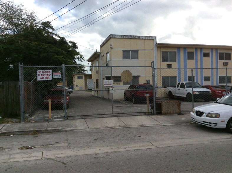 Building Photo - 71 76th NW St