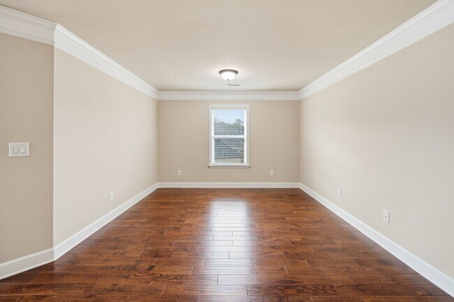 Building Photo - 10012 Park Sky Cir