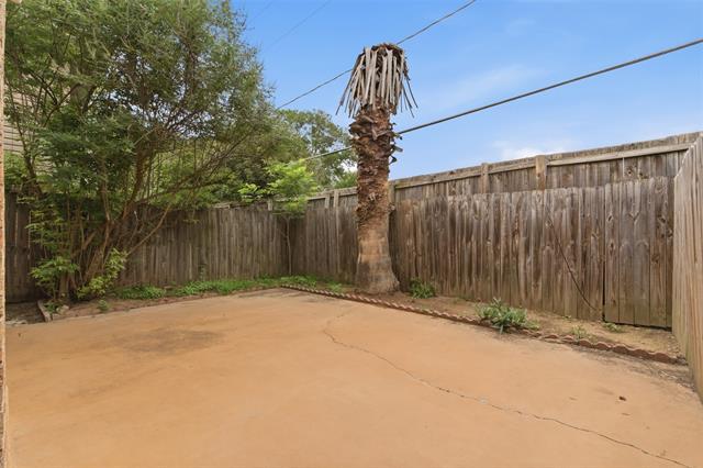Building Photo - 2113 Fleur De Lis Ct
