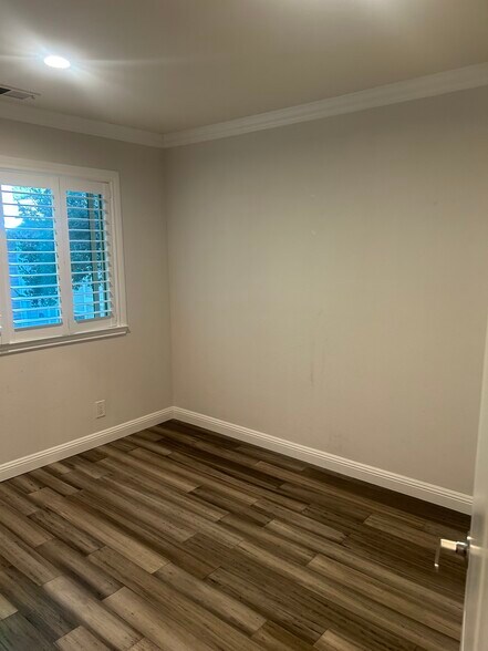 Building Photo - 1141 San Ramon Valley Blvd