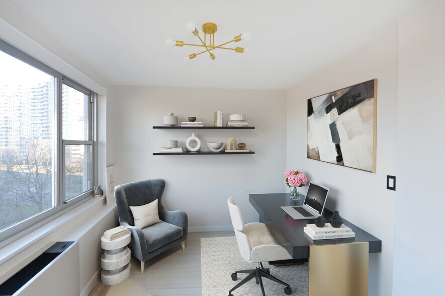 Office Room - 2000 Linwood Ave