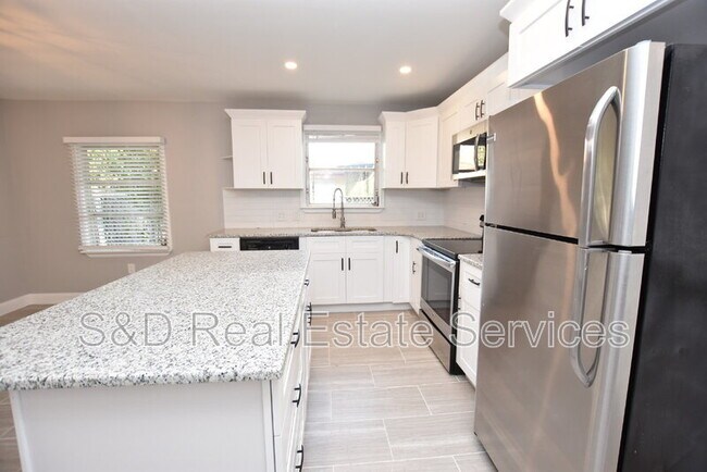 Building Photo - 312 Cannon St