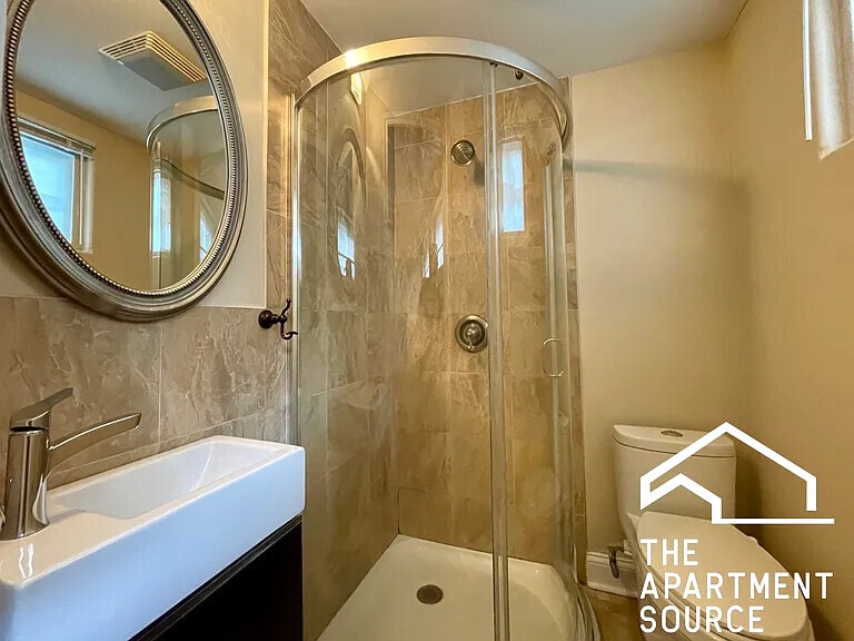 Building Photo - 2541 W Logan Blvd